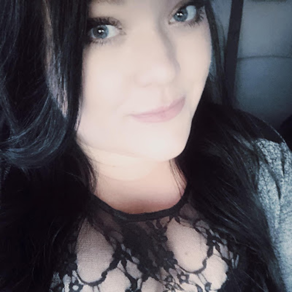 Meet your Posher, Melissa alexandra